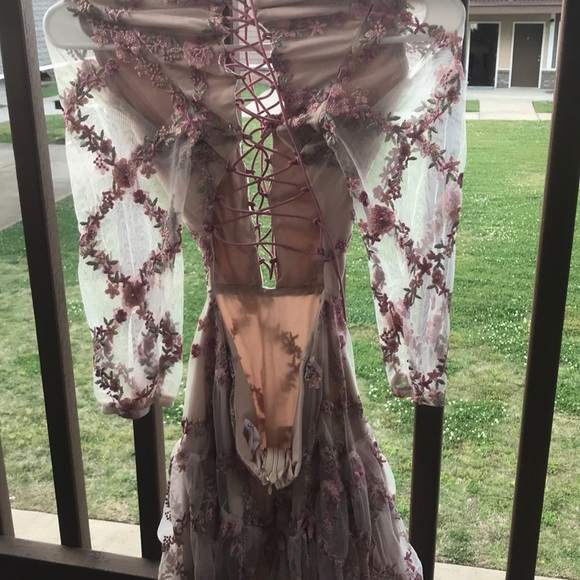 Pink lace and strap up dress. - Picture 4 of 8